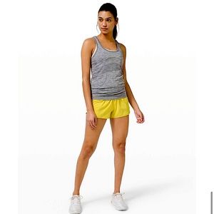 NWT Lululemon Hotty Hot Shorts 2.5” Soleil size 6